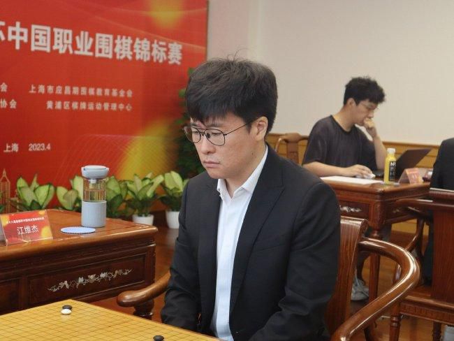 胸啊嗯～出奶了图片